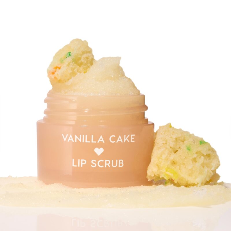 Resteau Soft Vanilla Cake – Moist, Fluffy & Freshly Baked