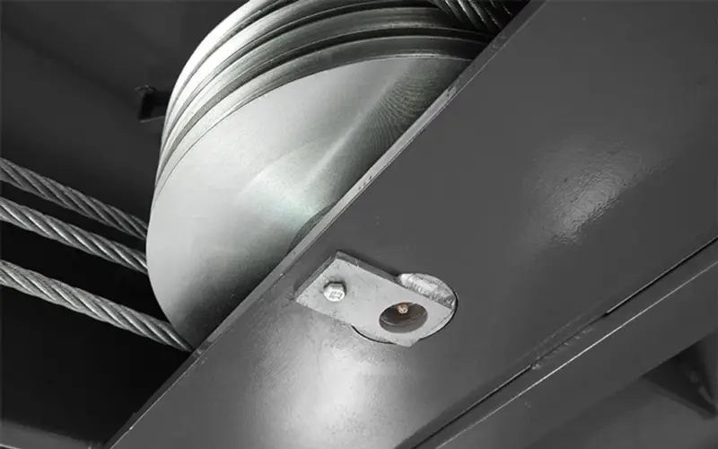 BENDPAK 14,000-LB. CAPACITY OPEN FRONT CAR LIFT - Image 5